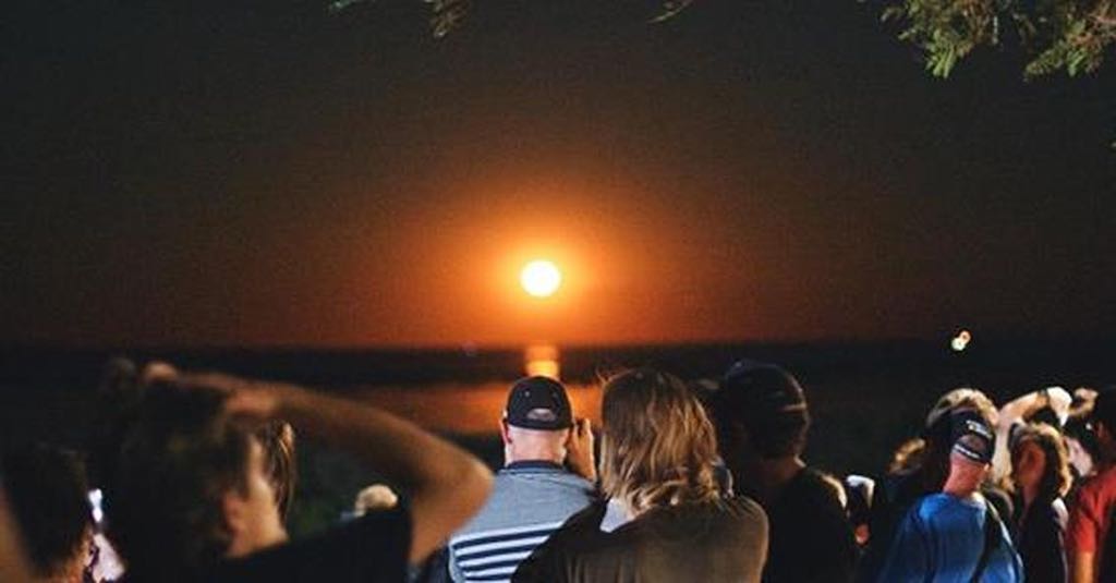 Staircase Moon Broome dates